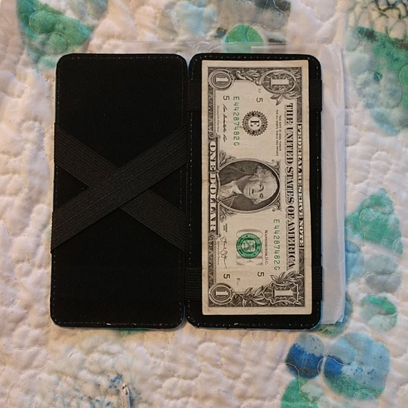 Magic wallets - Picture 4 of 6